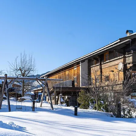 Weberhof 5 *