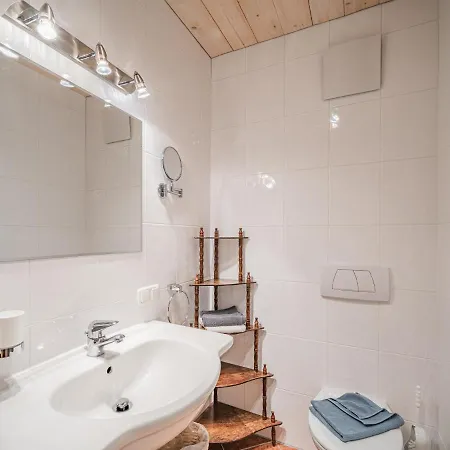 Lägenhet Weberhof 5